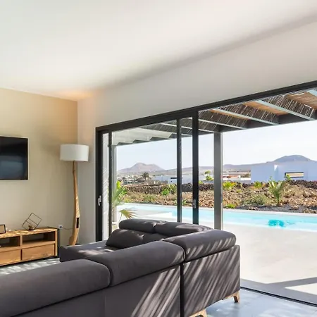 Villa Alfa By Fuerteventuravillas Lajares